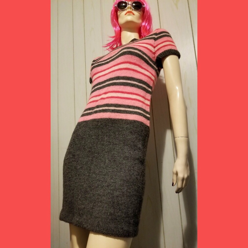 Vintage 70s MOD Pink & Gray Stripes Wool Knit Mini Sweater Dress